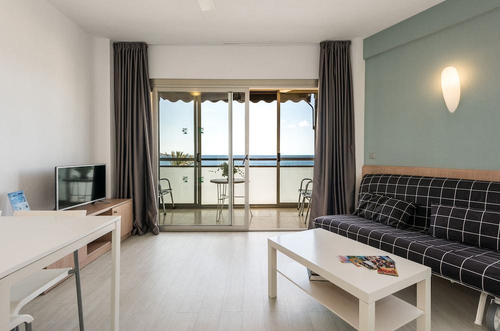 Flats Friends Atlantida Hotel